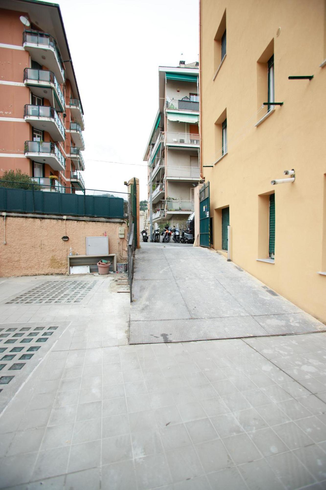 Sofia House With Private Parking Leilighet Genova Eksteriør bilde